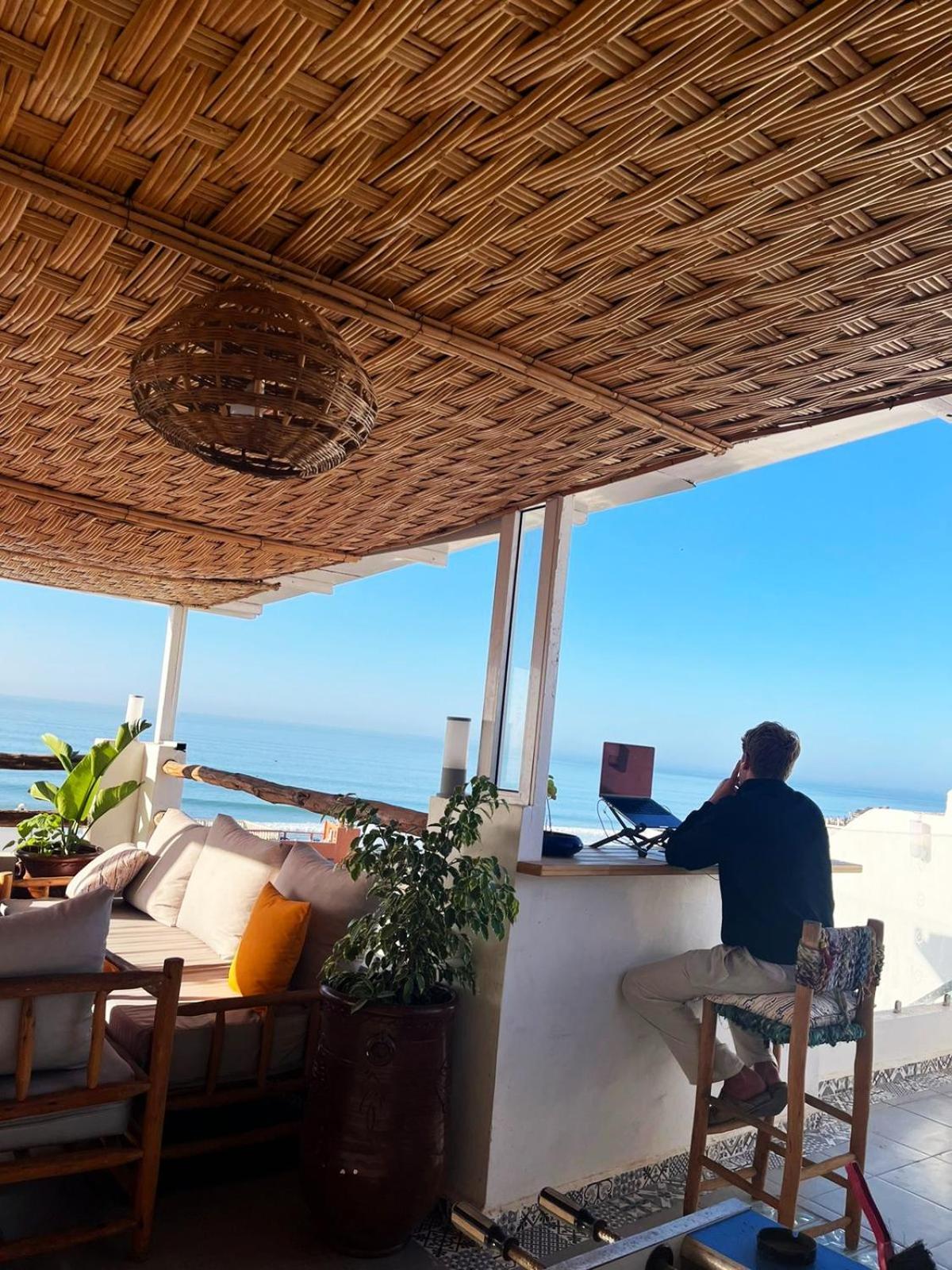Bigblue Surf Hostel & Coworking Space - Taghazout (Adults Only) Azazoul Exterior foto